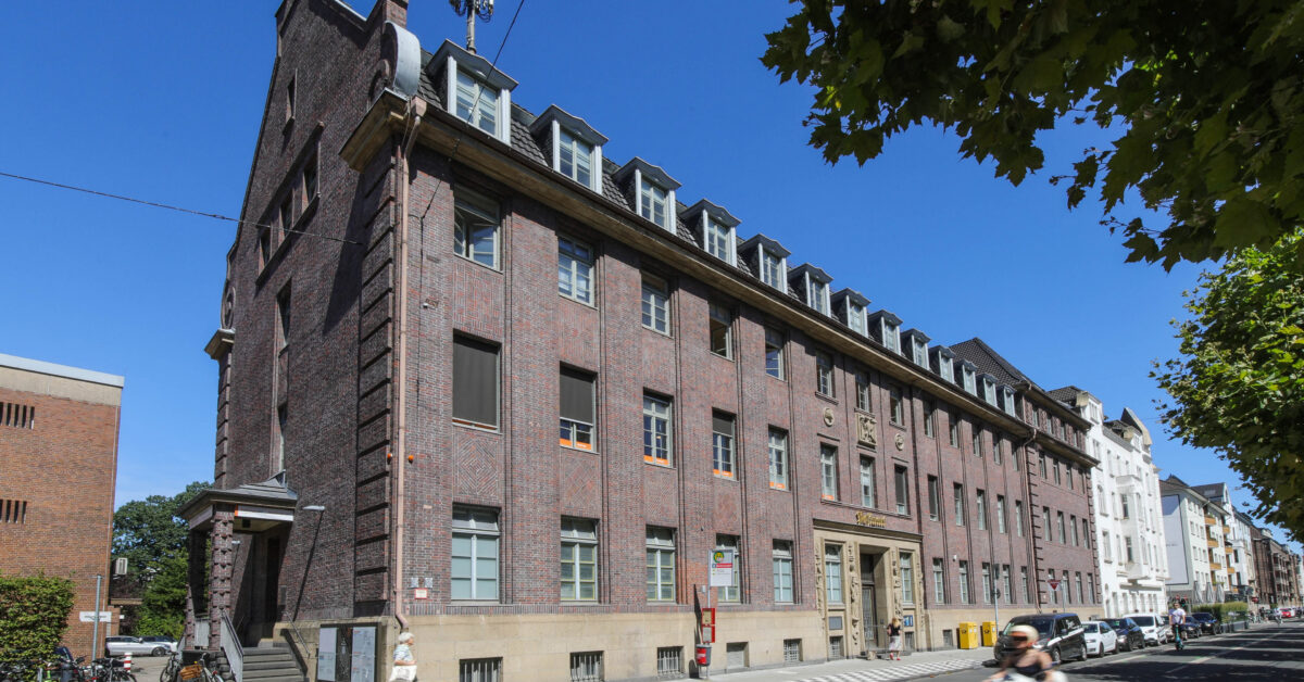 Alte Post in Düsseldorf-Oberkassel: Umbau für Gastronomie läuft
