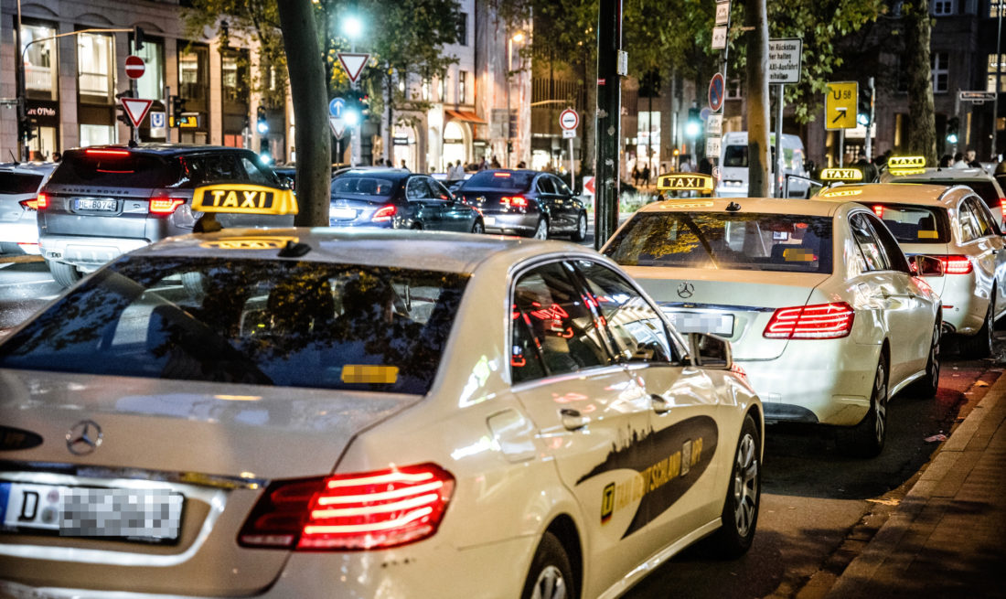 Taxistand Heinrich-Heine-Allee Düsseldorf
