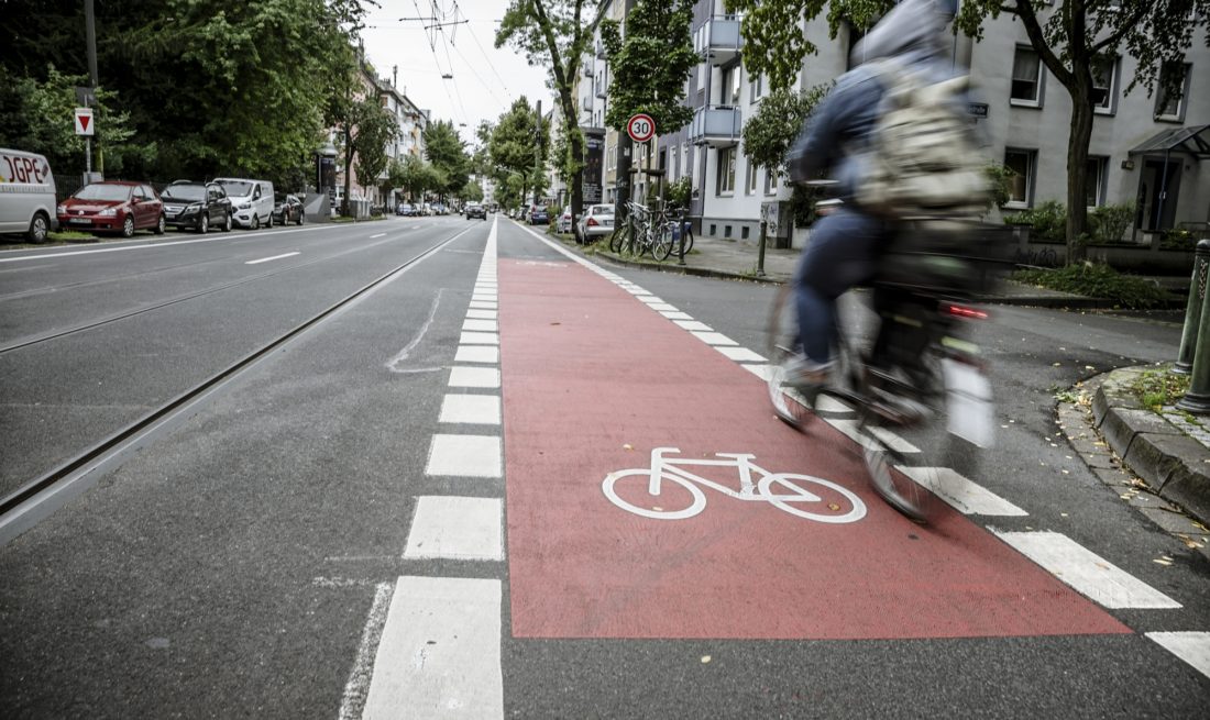 Radwege in Düsseldorf Bilker Allee
