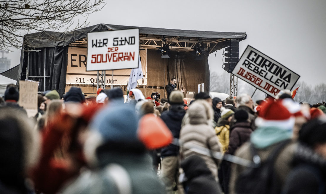 Corona-Demonstration der Querdenker in Duesseldorf