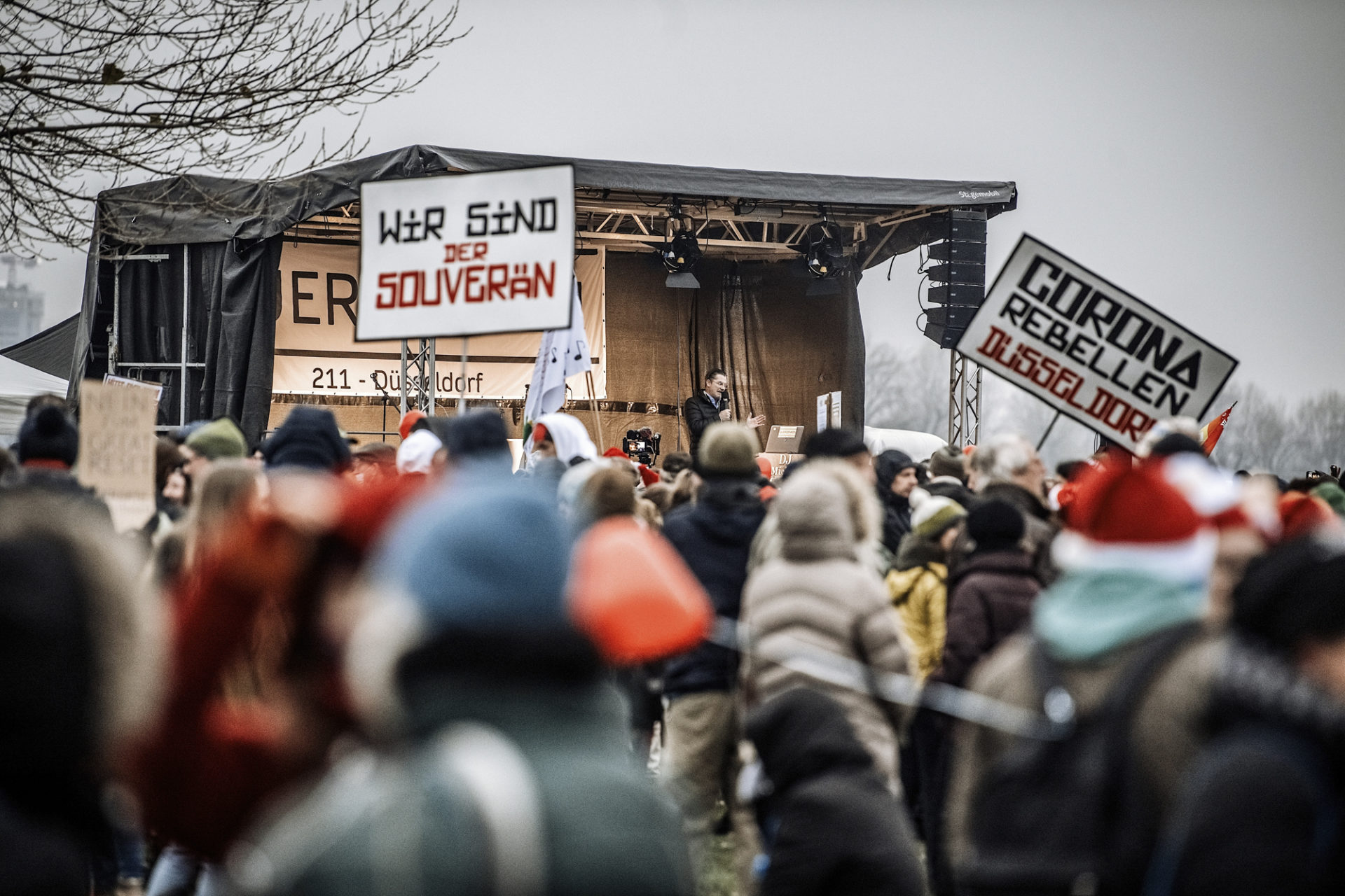 Corona-Demonstration der Querdenker in Duesseldorf