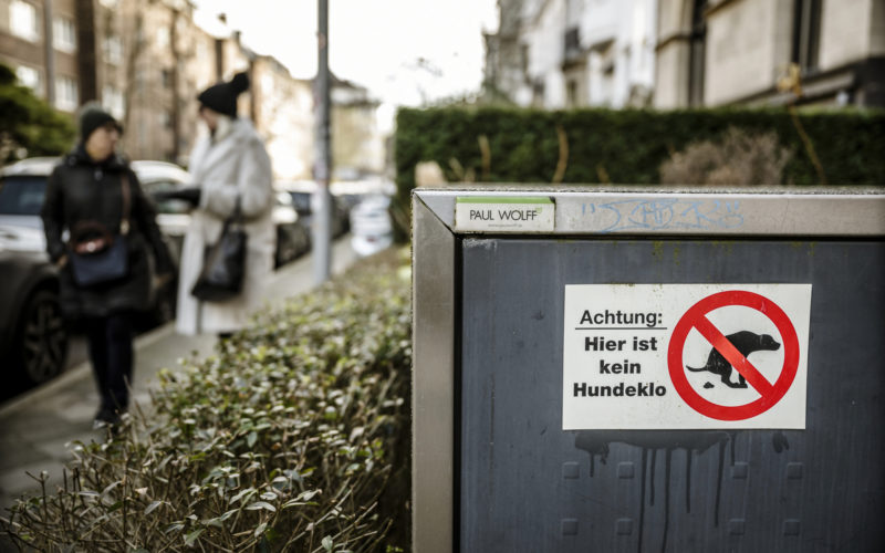 Aufkleber: Hier ist kein Hundeklo