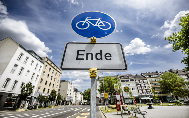 Radweg-Ende in Düsseldorf