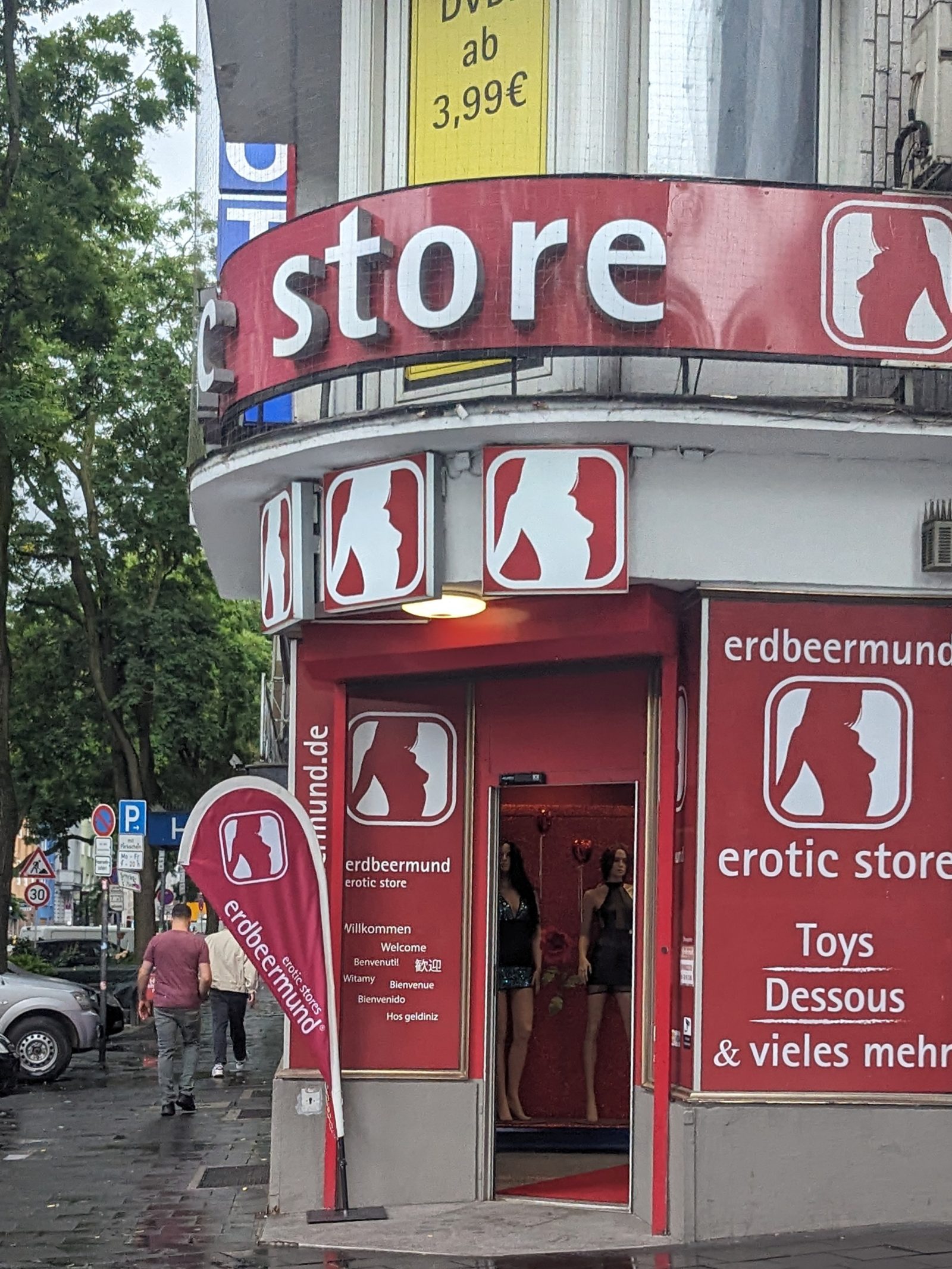 Scheurenstraße Erotic Store Teil 2 (2024)
