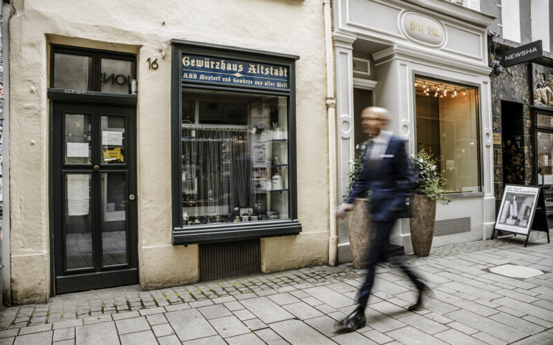 Senfladen in der Kapuzinergasse in der Altstadt Düsseldorf
