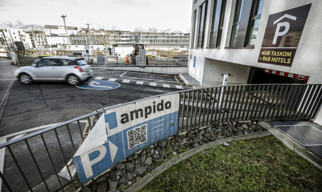Ampido-Parkplätze an der Toulouser Allee in Düsseldorf Pempelfort