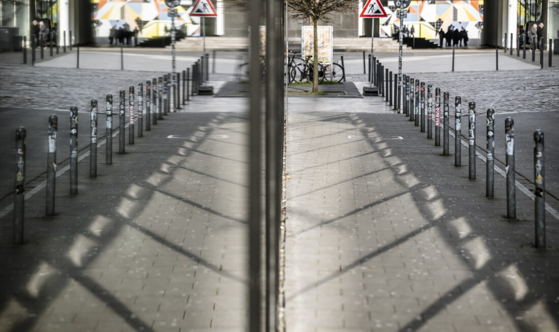 Poller an der Neustraße in der Altstadt Düsseldorf