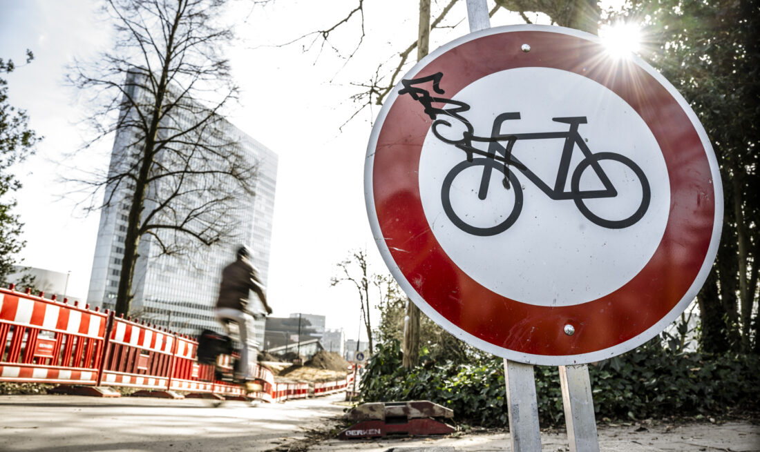 Baustelle im Hofgarten in der Düsseldorfer Innenstadt