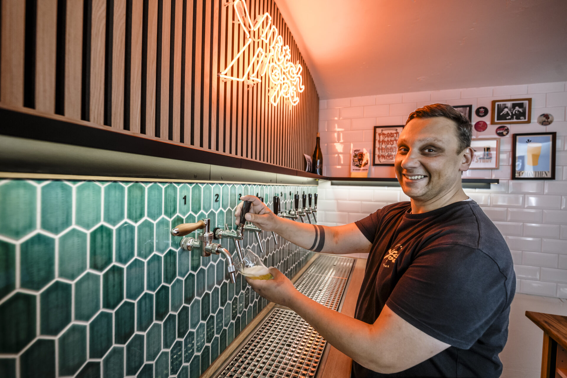 Hitchhops, Beer Bar & Store, Hüttenstrasse 32, Ben Schmidt-PereiraFoto: Andreas Endermann
