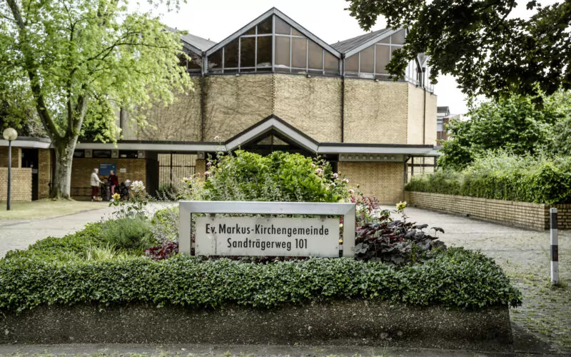 Evangelische Markus-Kirchengemeinde, Markuskirche, Sandträgerweg 101 Vennhausen

Foto: Andreas Endermann