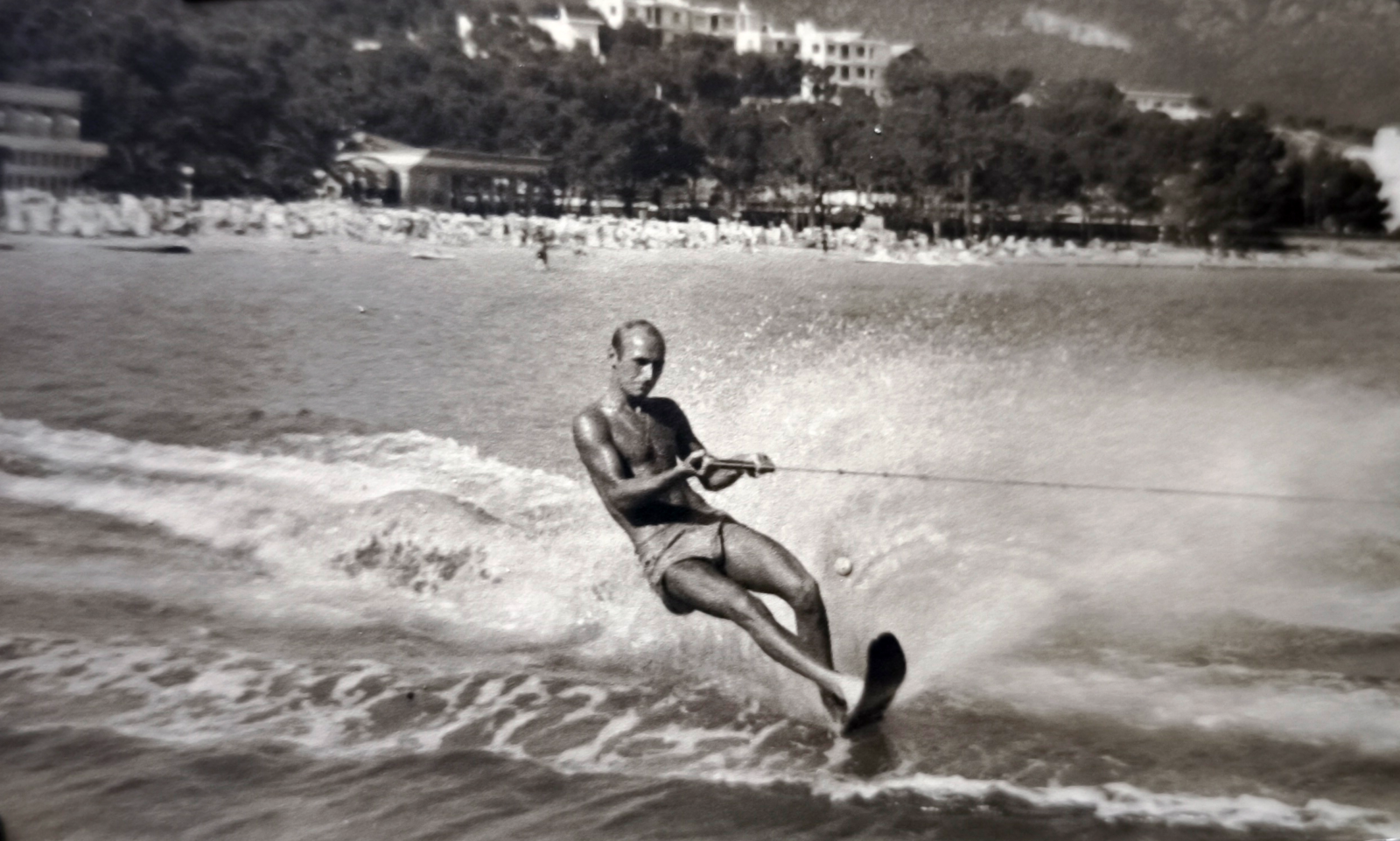 Palma Nova Baron beim Wasserskirfahren