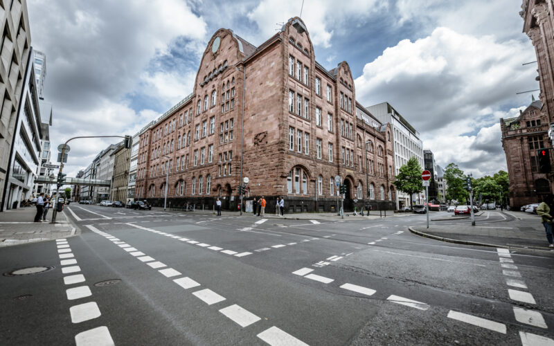 Das Luisengymnasium an der Bastionstraße in Düsseldorf