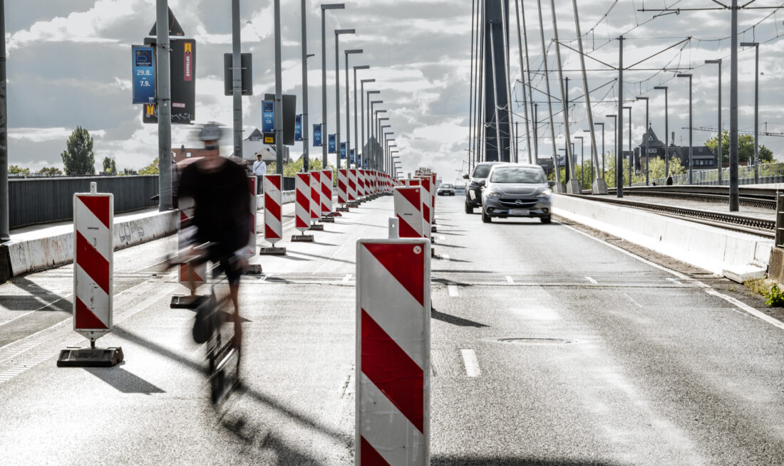Oberkasseler Brücke, Baustelle, einspurigFoto: Andreas Endermann