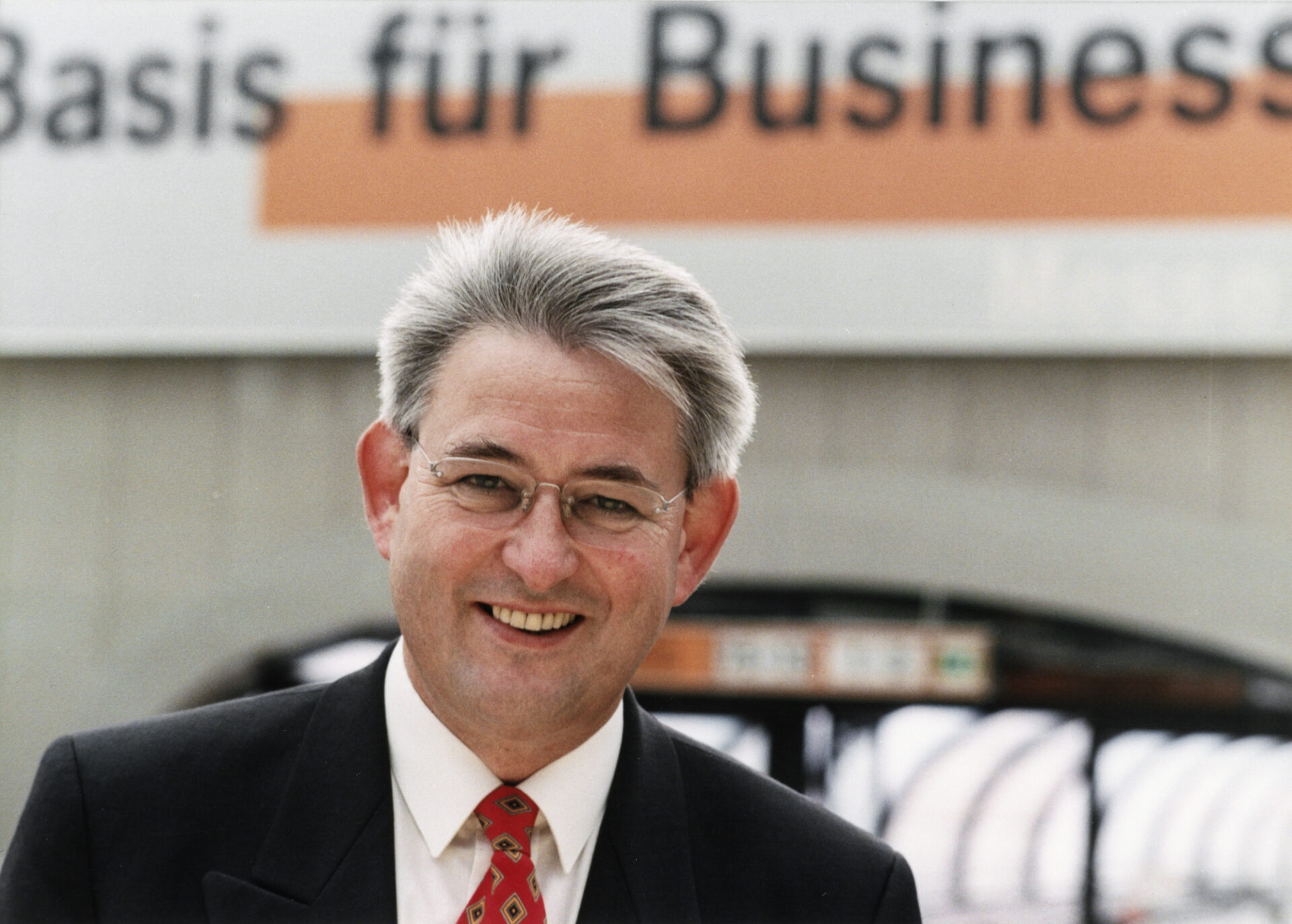 Hartmut Krebs, Messe Dsseldorf – Portrait, WZ-Archiv, 1996

Foto: Stadtarchiv Dsseldorf / Messe Dsseldorf