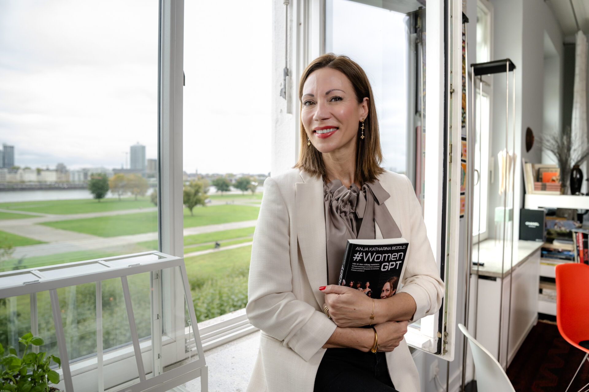 Anja Bezold, Buch Women GPTFoto: Andreas Endermann