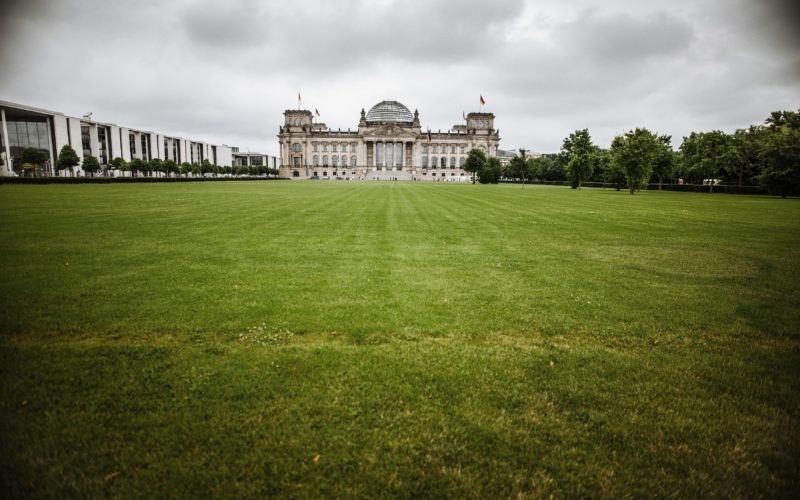 Unser Bild zeigt das Ziel der Bewerber für die beiden Düsseldorfer Direktwahlmandate: den Bundestag in Berlin. Foto: Andreas Endermann