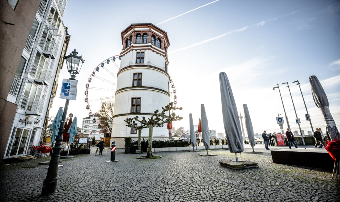 Schlossturm Düsseldorf Altstadt Burgplatz