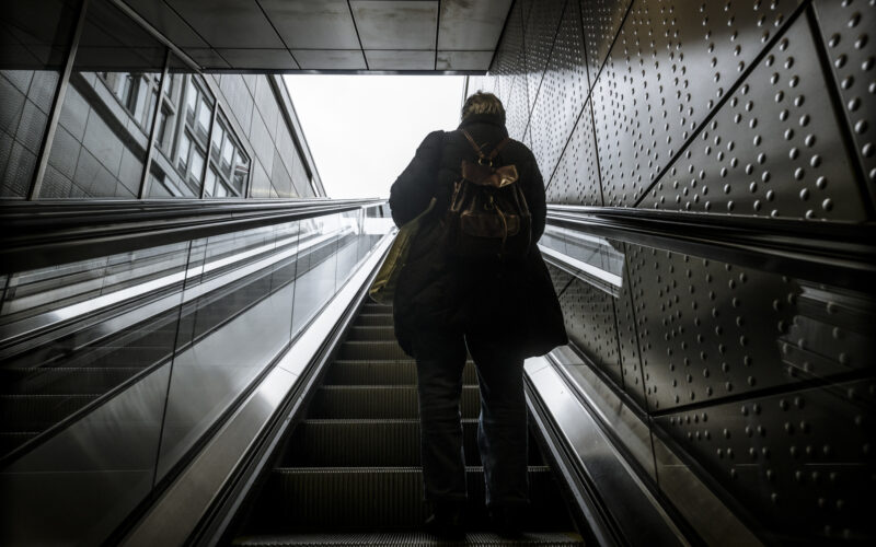 Rolltreppe am U-Bahnhof Benrather Straße in Düsseldorf