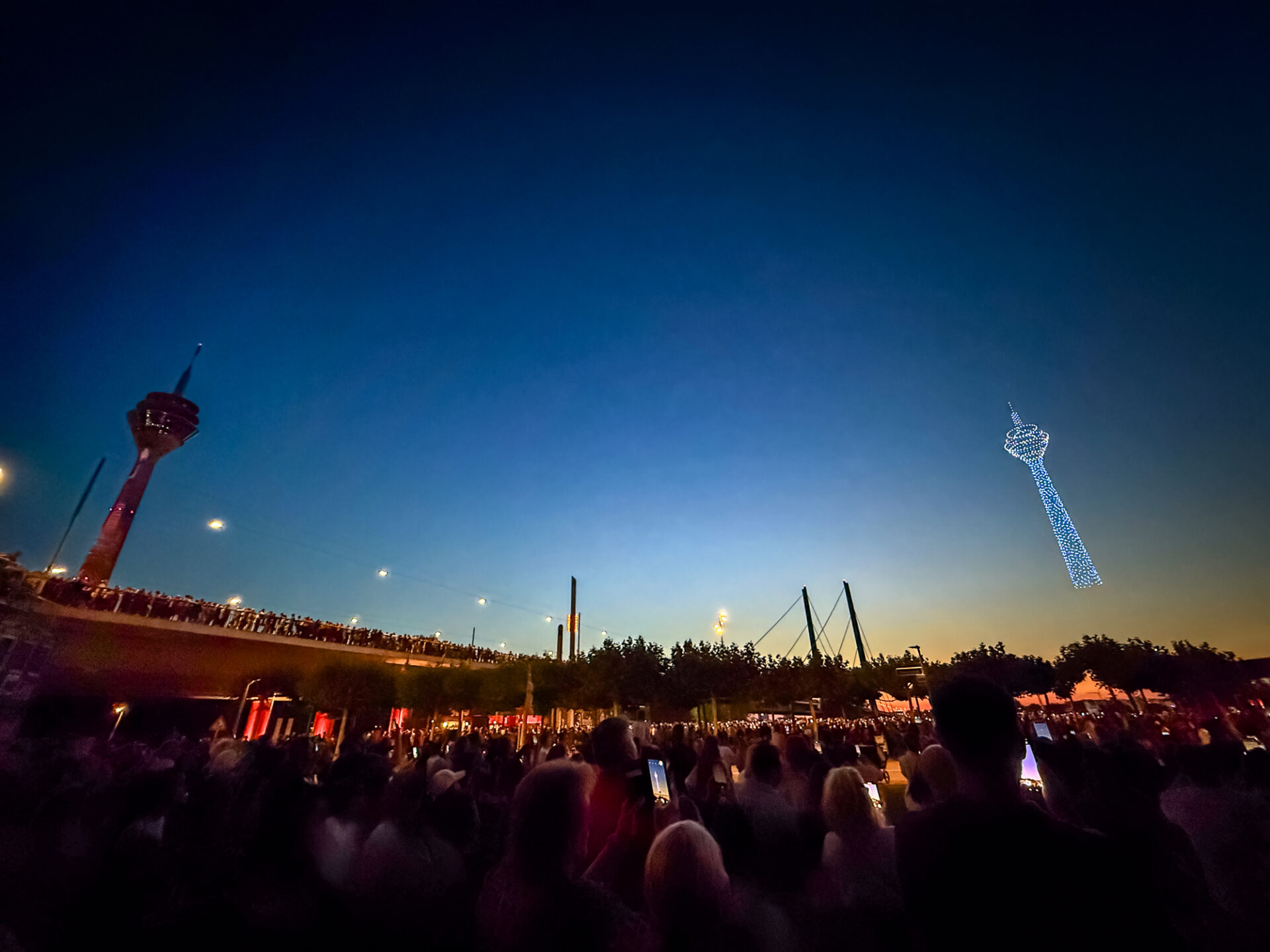 Drohnenshow und Feuerwerk Rheinkirmes 2025Foto: Andreas Endermann