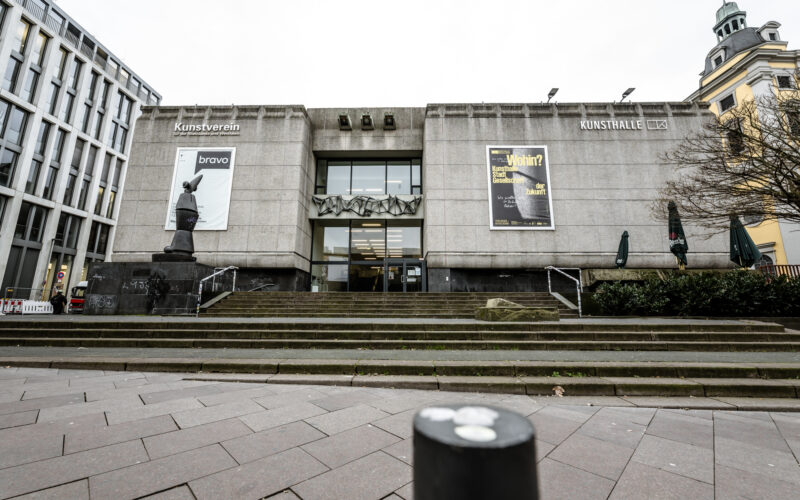 Kunsthalle am Grabbeplatz in der Altstadt Düsseldorf