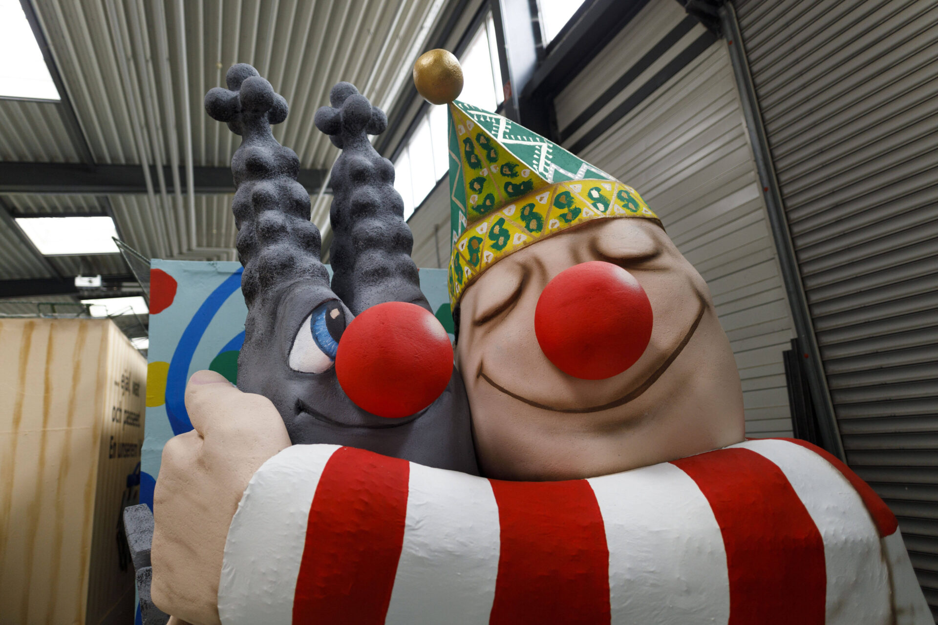 Köln-Wagen beim Richtfest für den Kölner Rosenmontagszug 2020, bei welchem die Persiflagewagen, Karnevalswagen und Motiv