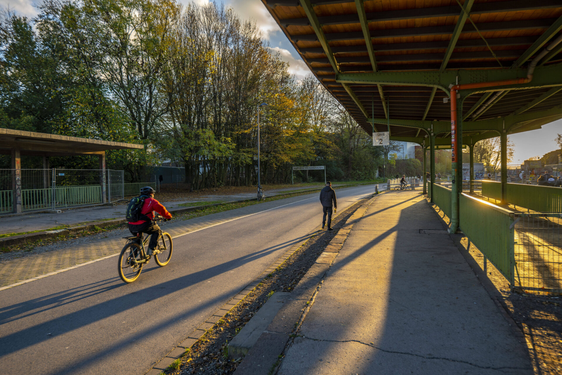 Die Nordbahntrasse, ein Radweg, Gehweg, auf einer ehemaligen, 22 KM langen Eisenbahntrasse, entlang der West-Ost-Achse v