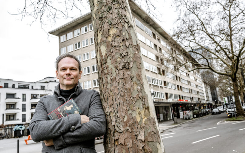 Autor Sebastian Brück aus Düsseldorf an der Immermannstraße 22 in Stadtmitte