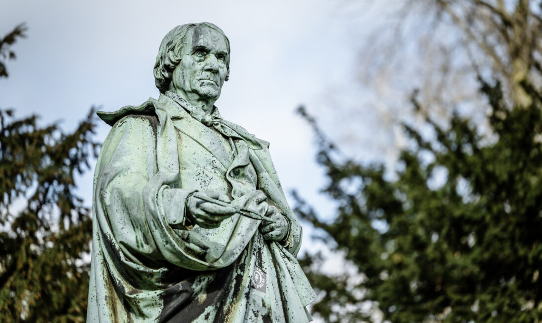 Denkmal Ehrenbürger Peter von Cornelius im Hofgarten Düsseldorf