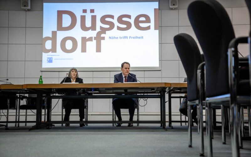 Düsseldorfs Kämmerin Dorothee Schneider und Oberbürgermeister Stephan Keller