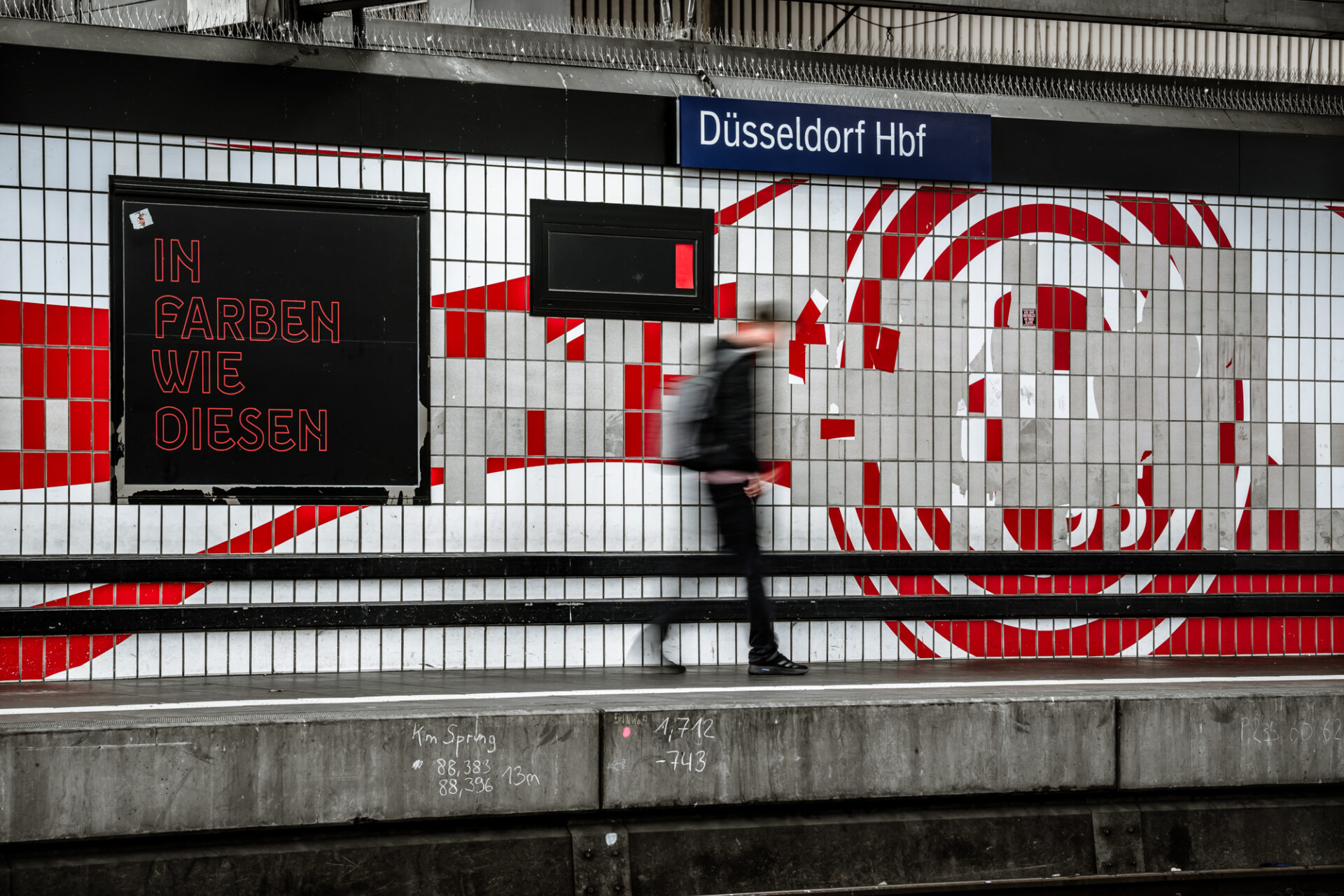 Fortuna Logo im Hauptbahnhof auf Gleis 7 Foto: Andreas Endermann