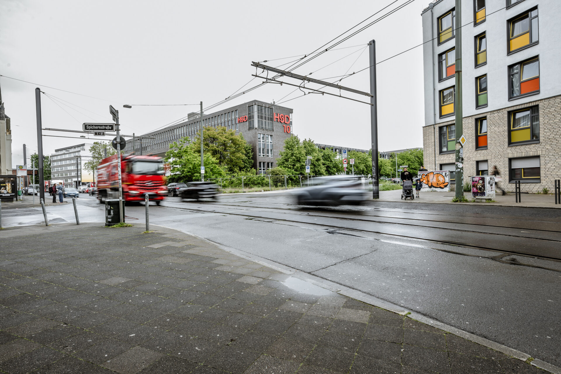 Wohngebiet Elfriede-Bial-Strasse an der HSD, gewünschte Ampelanlage Rather Straße, Spichernstraße