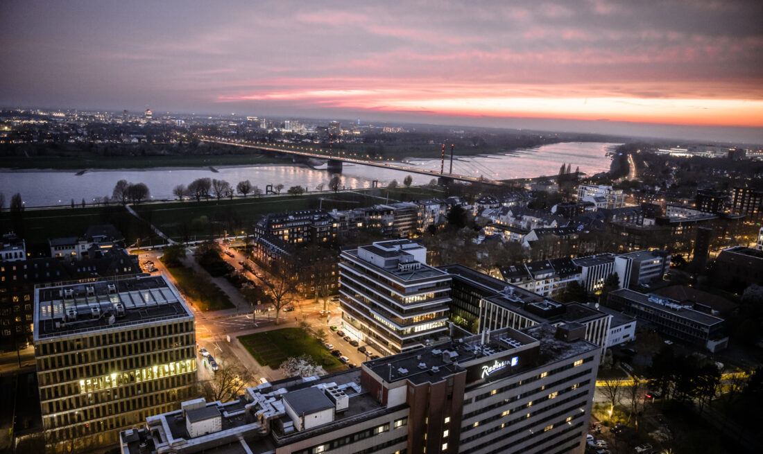 Theodor-Heuss-Brücke Düsseldorf