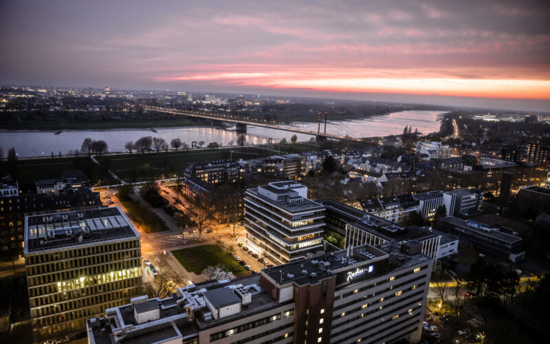 Theodor-Heuss-Brücke Düsseldorf
