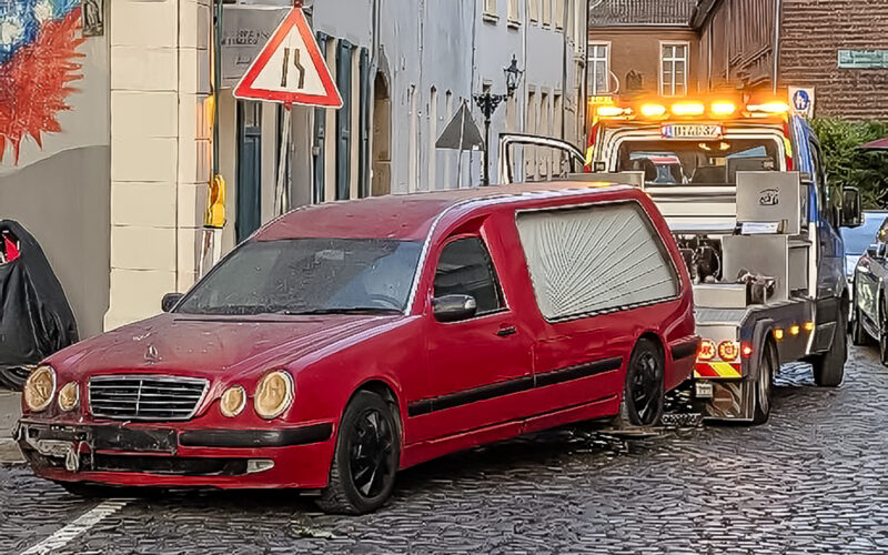 Auto The Fitsos