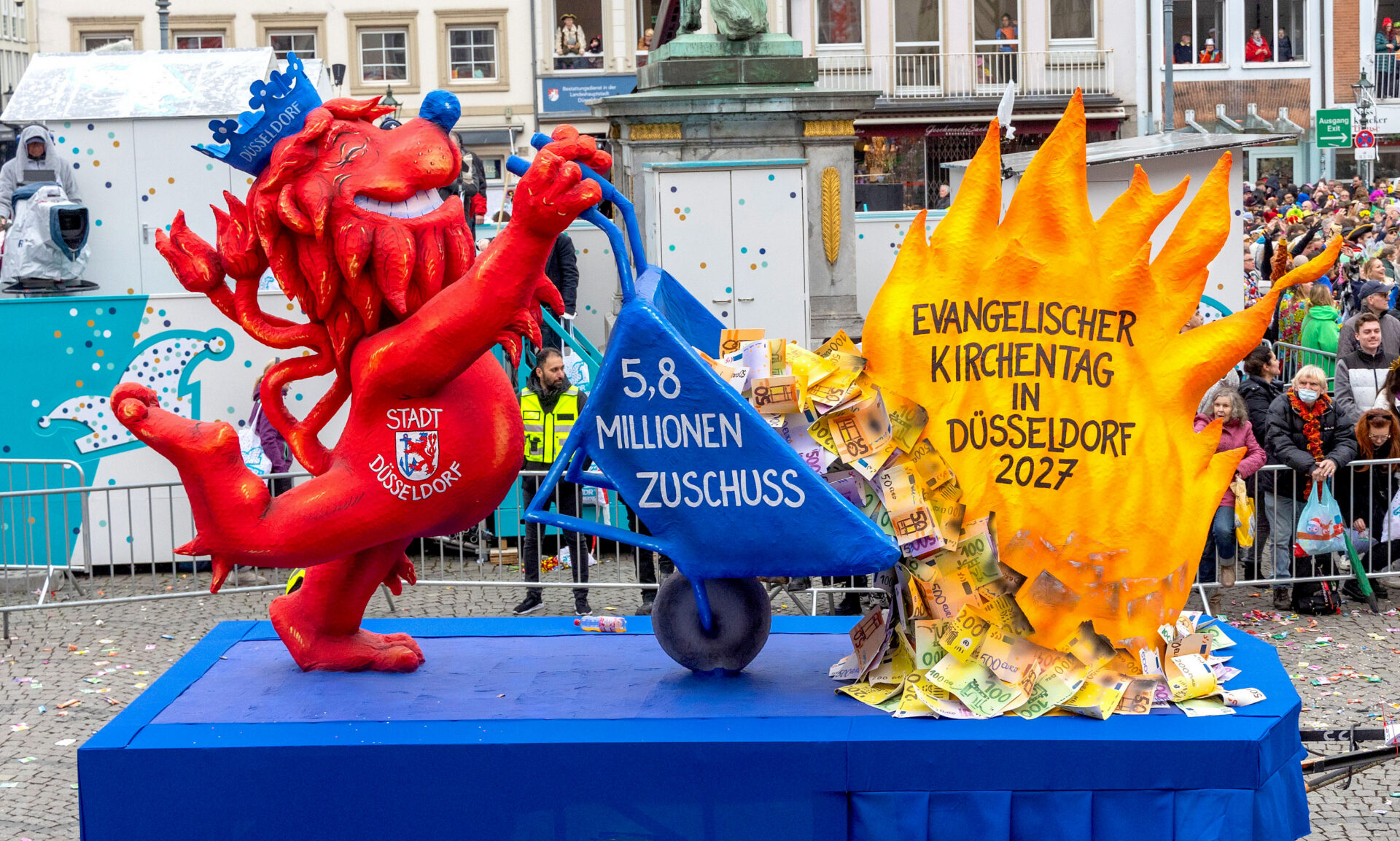 Mottowagen von Jacques Tilly zum Kirchentag