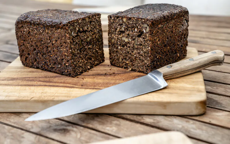 Hercules Brot Ulmenstrasse, Schwarzbrot „Westfale“Foto: Andreas Endermann