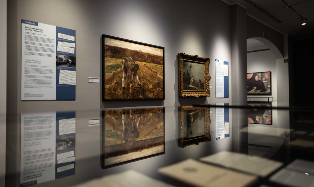 Blick in die Ausstellung über Max Stern. Foto: Landeshauptstadt Düsseldorf/Lars Heidrich