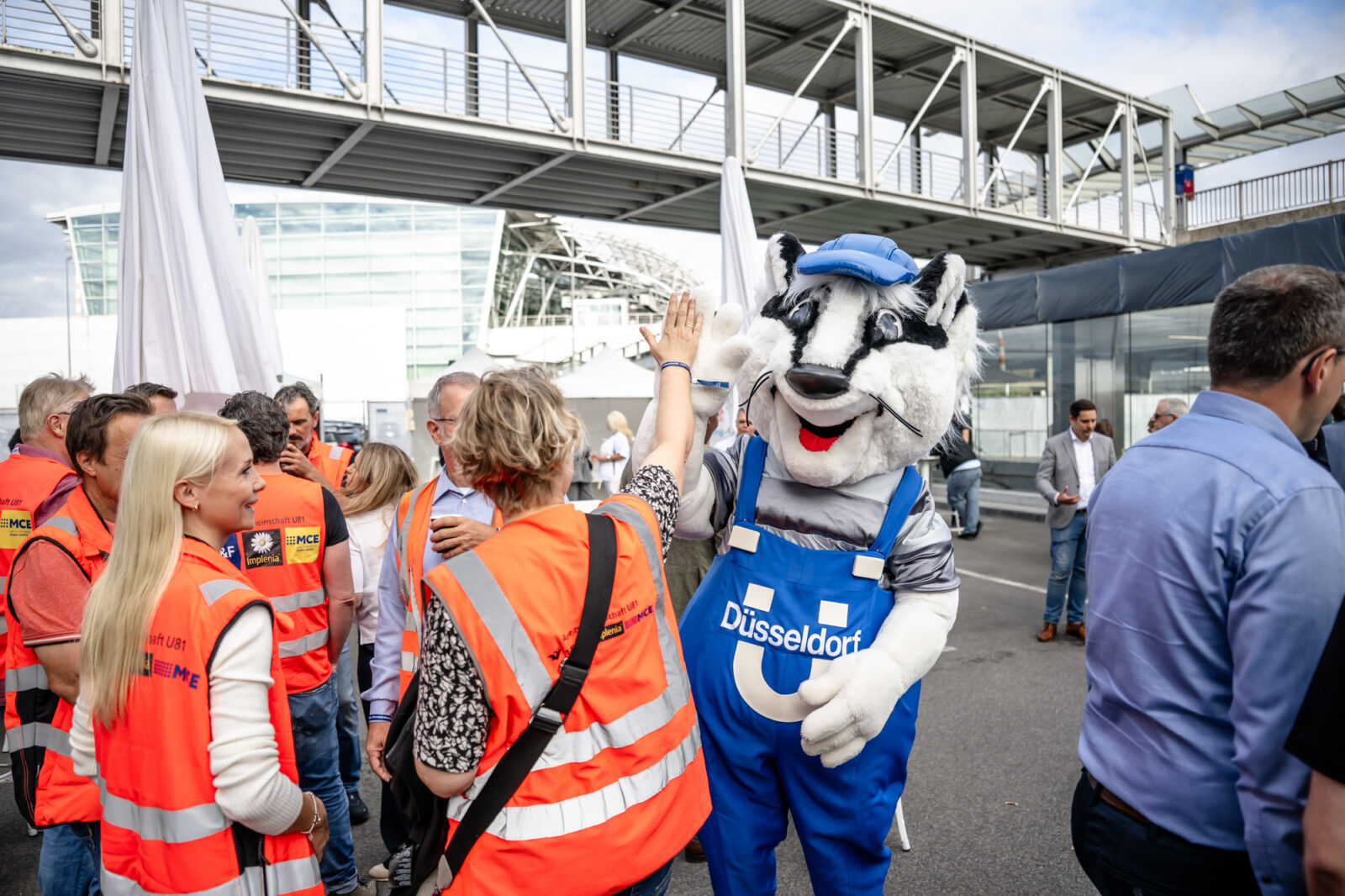 Eröffnung der Rheinbahn-U-Bahnlinien U 80 und U81 zum Hauptbahnhof und Messe / Arena, am Flughafen Terminal Düsseldorf, DUS mit Ministerpräsident Hendrik Wüst. Foto: Andreas Endermann