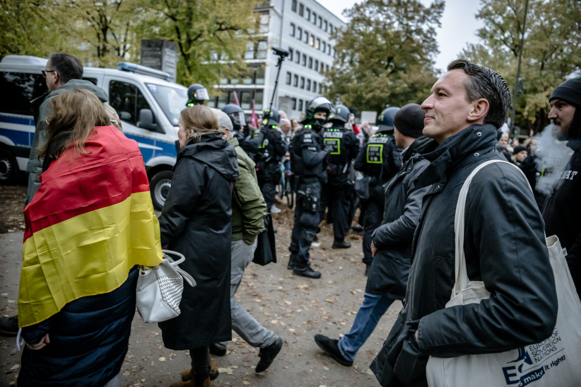 Goethe-Museum, Schloss Jägerhof, Demo Düsseldorfer Kultur für Demokratie, Protest gegen AfD-Veranstaltung mit Matthias Helferich Foto: Andreas Endermann