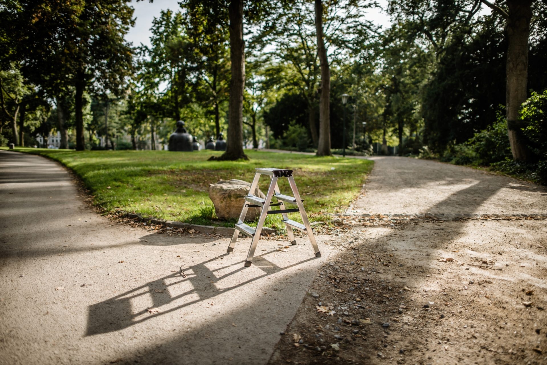 So könnte eine "Speakers' Corner" im Hofgarten aussehen: eine Trittleiter oder eine Kiste, darauf ein Mensch, der über ein Thema spricht, das ihm gefällt. Foto: Andreas Endermann