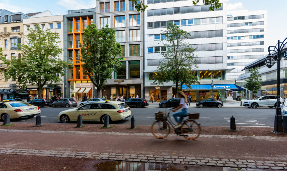 20210810_radfahrerkoenigsalleejb_049