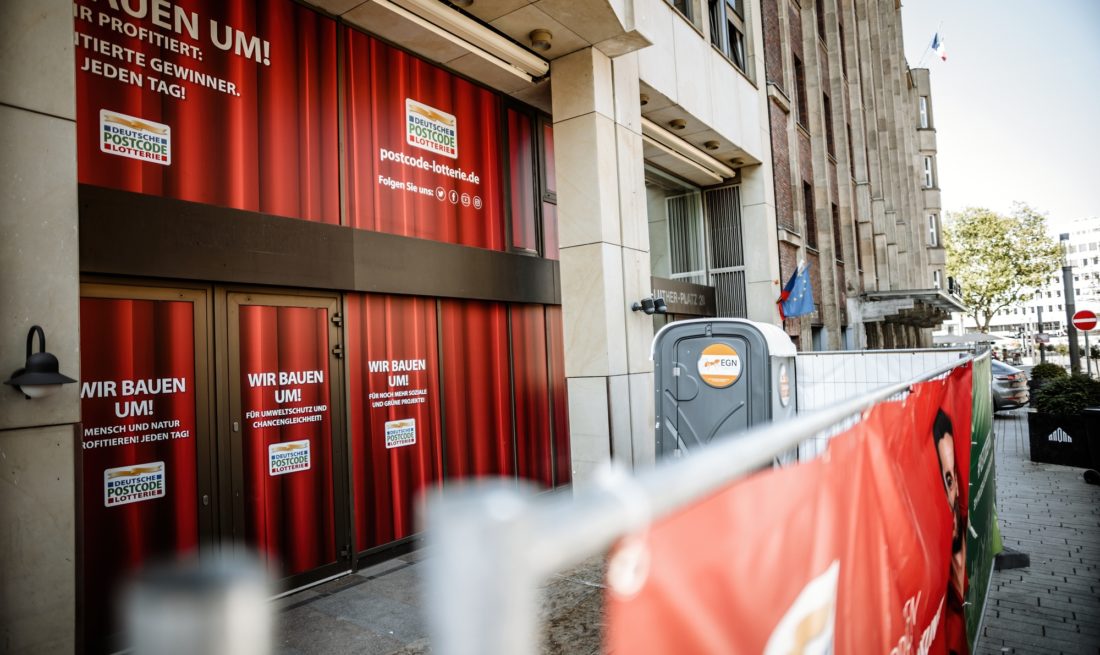 Status Quo Schadowarkaden