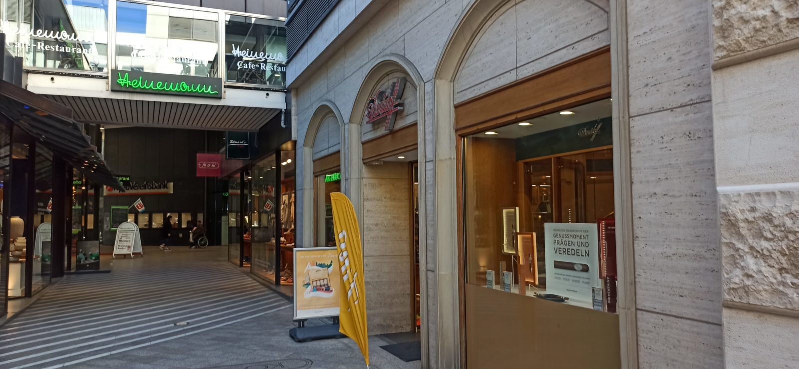 koe-center-ex-mata-hari-boutique
