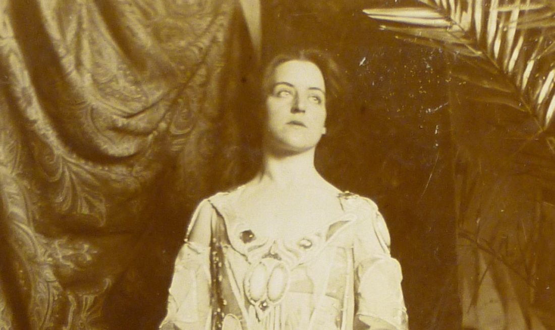 Ilna Ewers-Wunderwald war Künstlerin, Illustratorin, Übersetzerin, Chansonette und Designerin. Foto: Heinrich-Heine-Institut