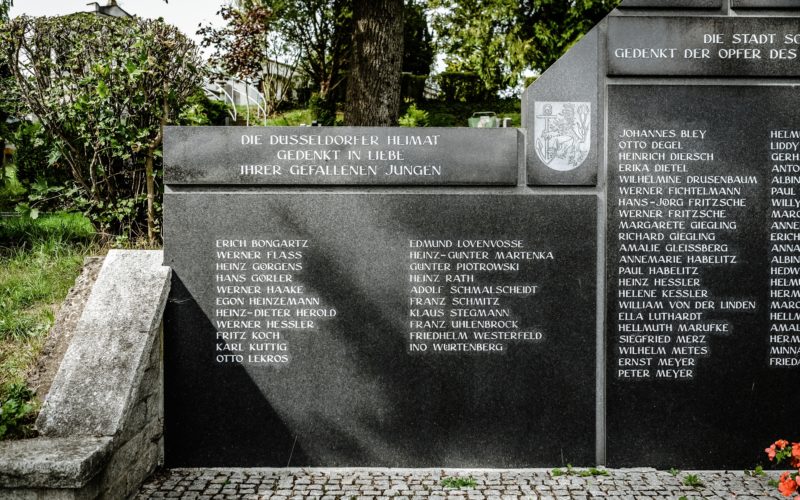 Grabmal für Düsseldorfer in Schleiz